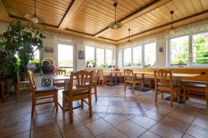 Restaurace v ubytování Gästezimmer Ilse Brauneis + 18 fotografií
