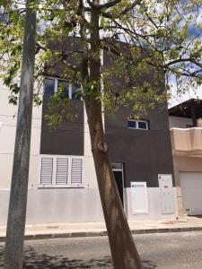 Το κτήριο όπου στεγάζεται  το διαμέρισμα
