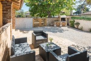 Fotografia z galérie ubytovania Casa Viktoria with private garden and BBQ v destinácii Košinožići