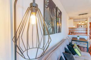 A bed or beds in a room at Las Vistas Ocean View PH08
