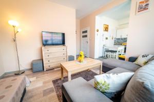 Kuchyňa alebo kuchynka v ubytovaní Alicja Apartament