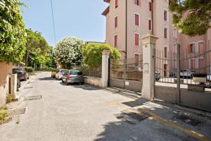 Η γειτονιά γύρω από ή μία γειτονιά κοντά σε αυτό το διαμέρισμα