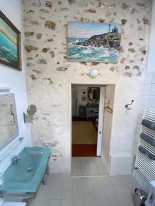 Et badeværelse på BedandBeige, La Belle Etape