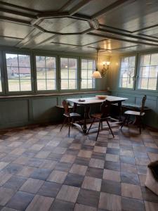 Historisches Doppel - Riegelbauernhaus的休息区