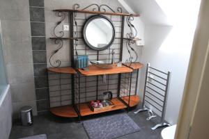 Fotografie z fotogalerie ubytování Au Figuier du Gué v destinaci Lantillac