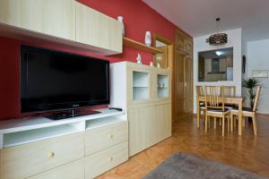 Kuchyň nebo kuchyňský kout v ubytování Relaxing Beach Apartment in Fuengirola Parking