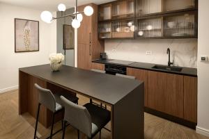 Luxury Apartments Villa Mala Split的厨房或小厨房