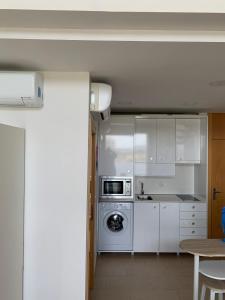 Kuchnia lub aneks kuchenny w obiekcie Loft luminoso Alcorcón M-40 Madrid