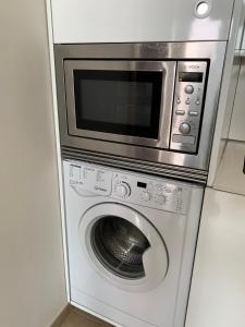 Kuchnia lub aneks kuchenny w obiekcie Loft luminoso Alcorcón M-40 Madrid