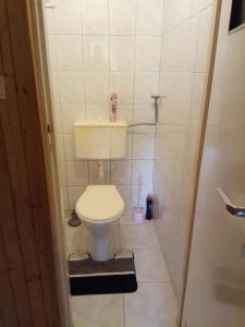 Ванна кімната в Domek Letniskowy