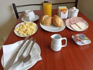Options de petit-déjeuner proposées aux clients de l'établissement Mango Hostel B&B