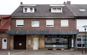 Galeriebild der Unterkunft Workers Home- Central - 8 single box spring beds - near Enschede in Gronau