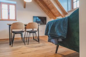 TV a/nebo společenská místnost v ubytování Apartmány Pod Jelenkou