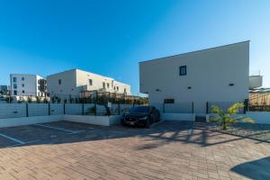 Budynek, w którym mieści się apartament