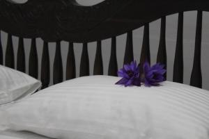 Postel nebo postele na pokoji v ubytování Heaven villa mirissa