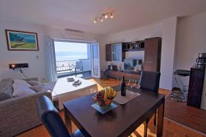 Posedenie v ubytovaní Studio Apartman LUKA