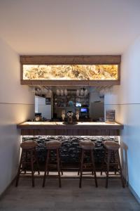 Kuchyň nebo kuchyňský kout v ubytování Hotel Restaurant Schwarzer Adler