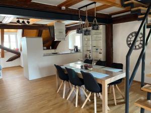 Η κουζίνα ή μικρή κουζίνα στο Ferienwohnung "Am Oberen Tor"