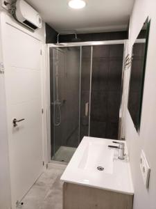 Ein Badezimmer in der Unterkunft Apartamento Vistas Pedrido