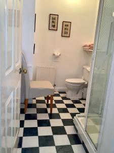 Ванная комната в The Gallery B&B, the Glen, Kinsale ,County Cork