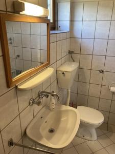 A bathroom at Lavender and Salt Holiday Home