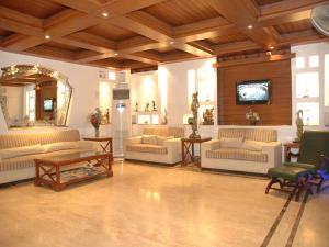 Gallery image of Hotel Emperor Palms 2Min walk from Karol Bagh metro station in New Delhi