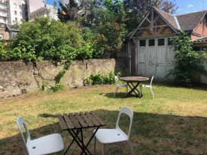 Vonkajšia záhrada v ubytovaní Studio paisible avec jardin - Tours centre