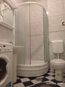 Bathroom sa Apartments Dakovic M