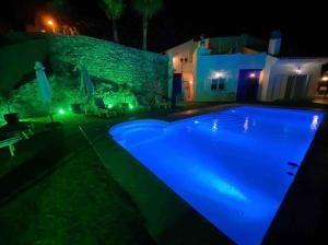 Basen w obiekcie Villa Los Altos, La Herradura, Almuñecar lub w pobliżu