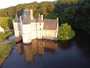 Uma vista aérea de Le Chatelet Thilouze