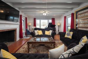 Gallery image of Summer Deal! Grand Performance Home in Downtown Fort Worth Stockyard, Globe Life, AT&T in Fort Worth