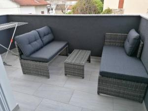 Posedenie v ubytovaní Vila Slavica