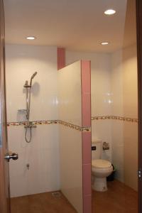 Koupelna v ubytování Menam Resort