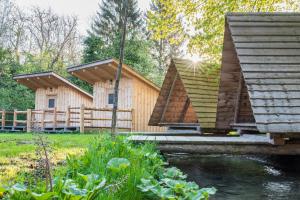 Photo de la galerie de l'établissement Kamp na Otoku - Ljubno ob Savinji, à Ljubno