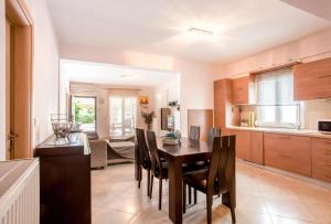 Kuchyňa alebo kuchynka v ubytovaní Sea la vie Apartment