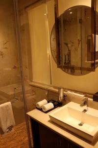 Gallery image of Regenta Inn Amristar Airport Road by Royal Orchid Hotels Limited in Amritsar