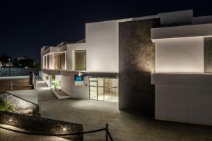 Royal Marina Suites Boutique Hotel - Adults Only的休息区