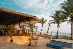 Galeriebild der Unterkunft Shaan Coco Palms Beach Resort in Morjim