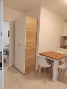 Kuchyň nebo kuchyňský kout v ubytování Apartment Luka