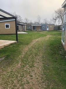 Gallery image of Camping de Duinhoeve Chalet Zeeland not for companies in Burgh Haamstede