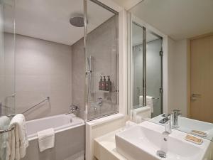 Roynet Hotel Seoul Mapoにあるバスルーム