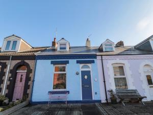 Gallery image of Cowrie Cottage in North Shields