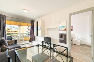 Część wypoczynkowa w obiekcie Apartamentos en Torres del Sol