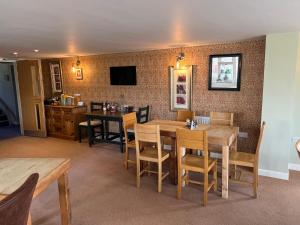 Gallery image of The Lawns Tea Room and B&B in Ashcott