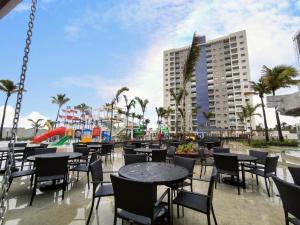 Restoran atau tempat lain untuk makan di Salinas Exclusive Resort