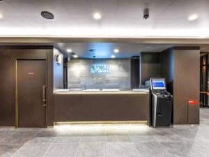 Lobbyn eller receptionsområdet på HOTEL LiVEMAX Okazaki