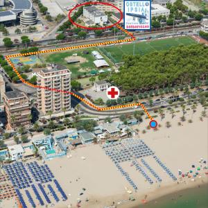 an aerial view of the pool at a resort at Ostello Ipsia in San Benedetto del Tronto