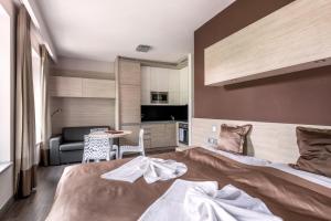 Postel nebo postele na pokoji v ubytování HOTEL PECR DEEP