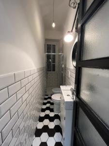 Kúpeľňa v ubytovaní Black and White Home