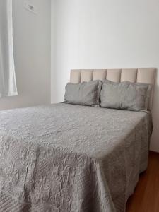 Imagem da galeria de Apto ao lado do Shopping Caruaru próximo ao pátio. em Caruaru